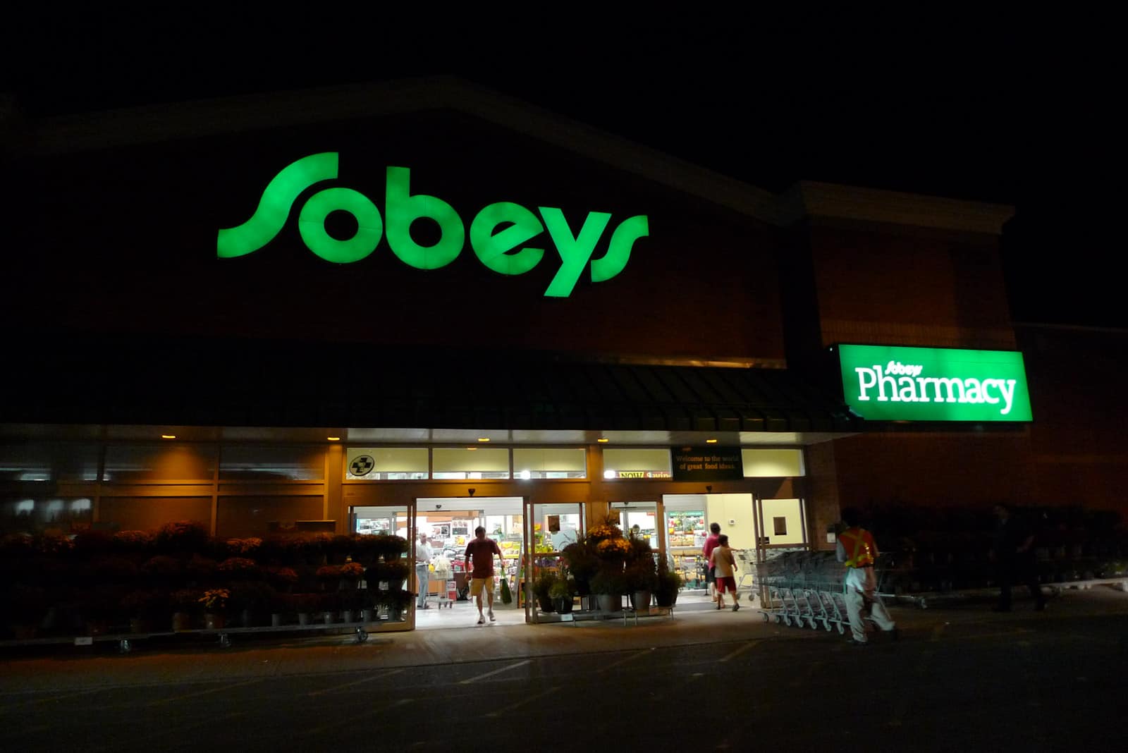 Spinonews.com Canadian food retailer Sobeys temporarily closes the sale of romaine lettuce