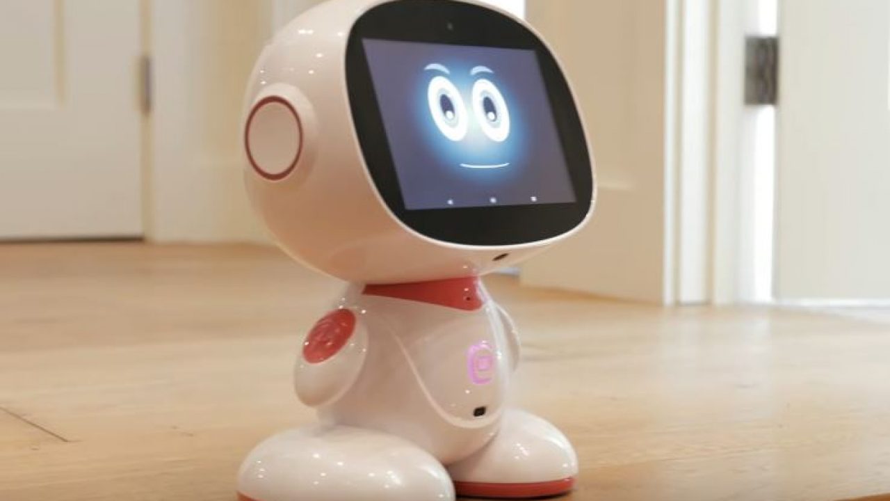 Meet Misa, The Tiny Personal Assistant Robot